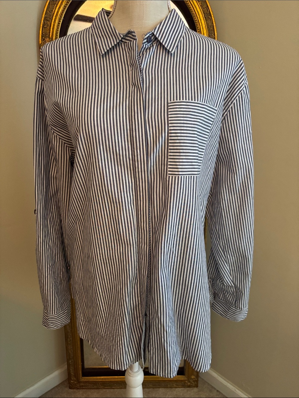 Love Potion button down blouse with adjustable sleeves - size medium - NWT
